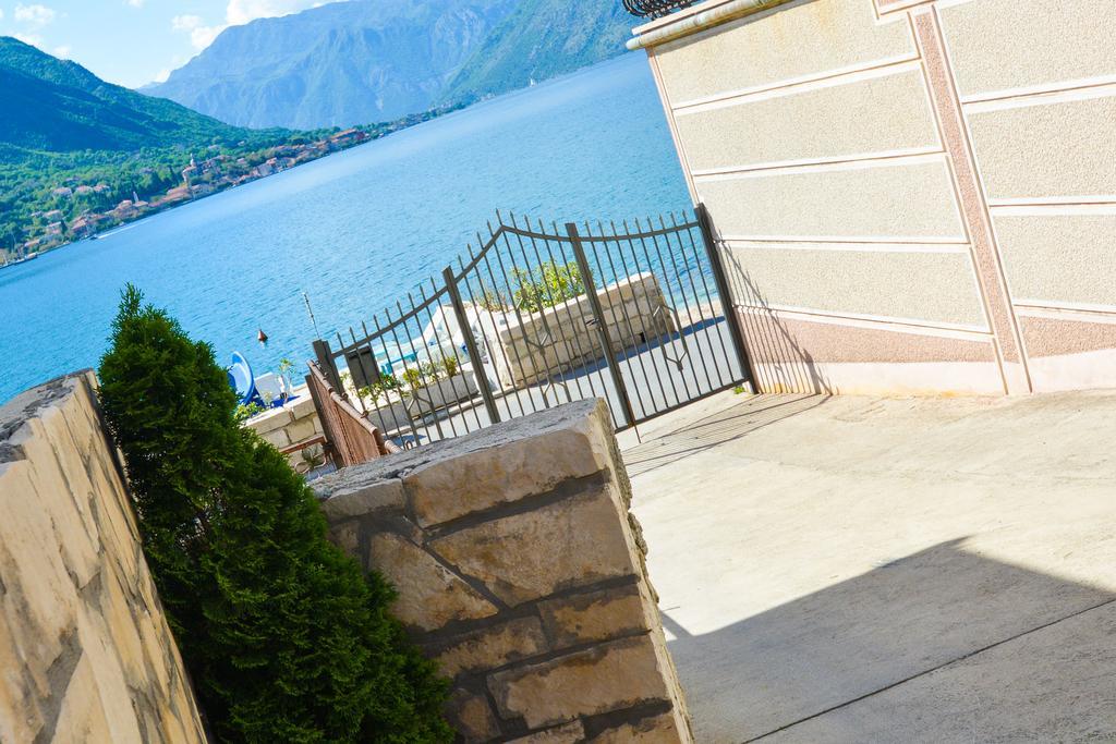 Apartment The Sea Coast Kotor Dış mekan fotoğraf